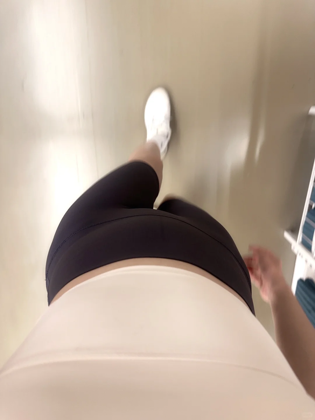 人一旦穿上了瑜伽裤