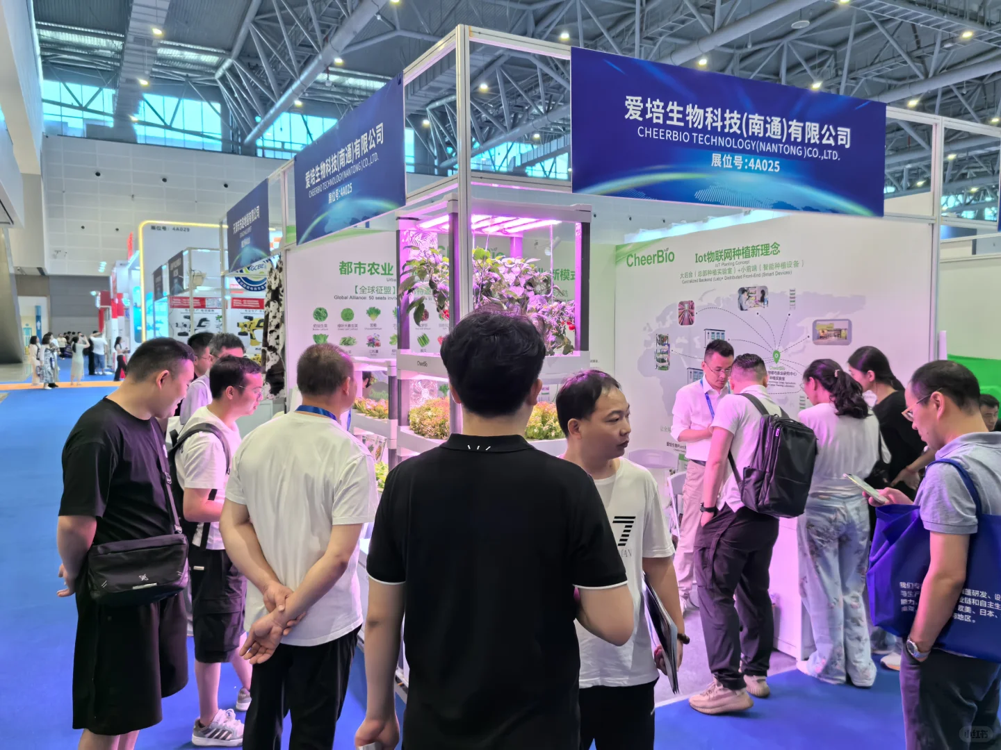? 杭州跨境展爆了！爱培水培种菜机