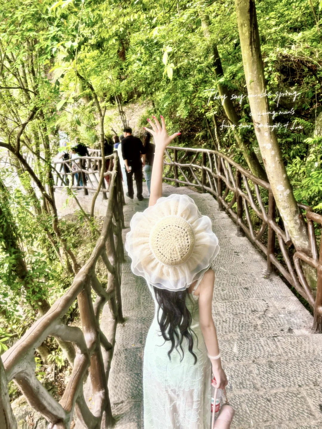 三十几的小裙子也太出片了吧