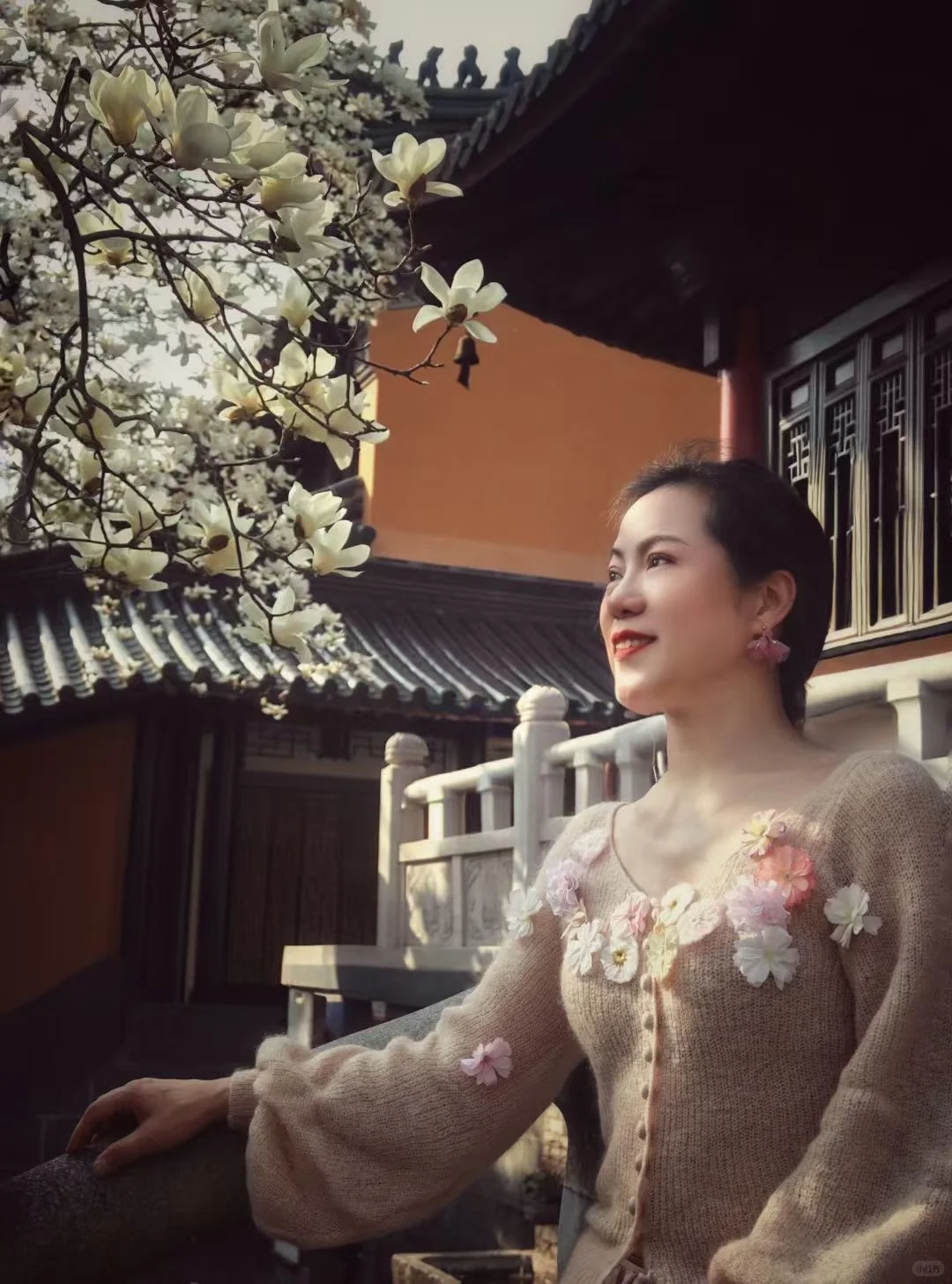 灵谷寺白玉兰写真/温柔的粉色系穿搭