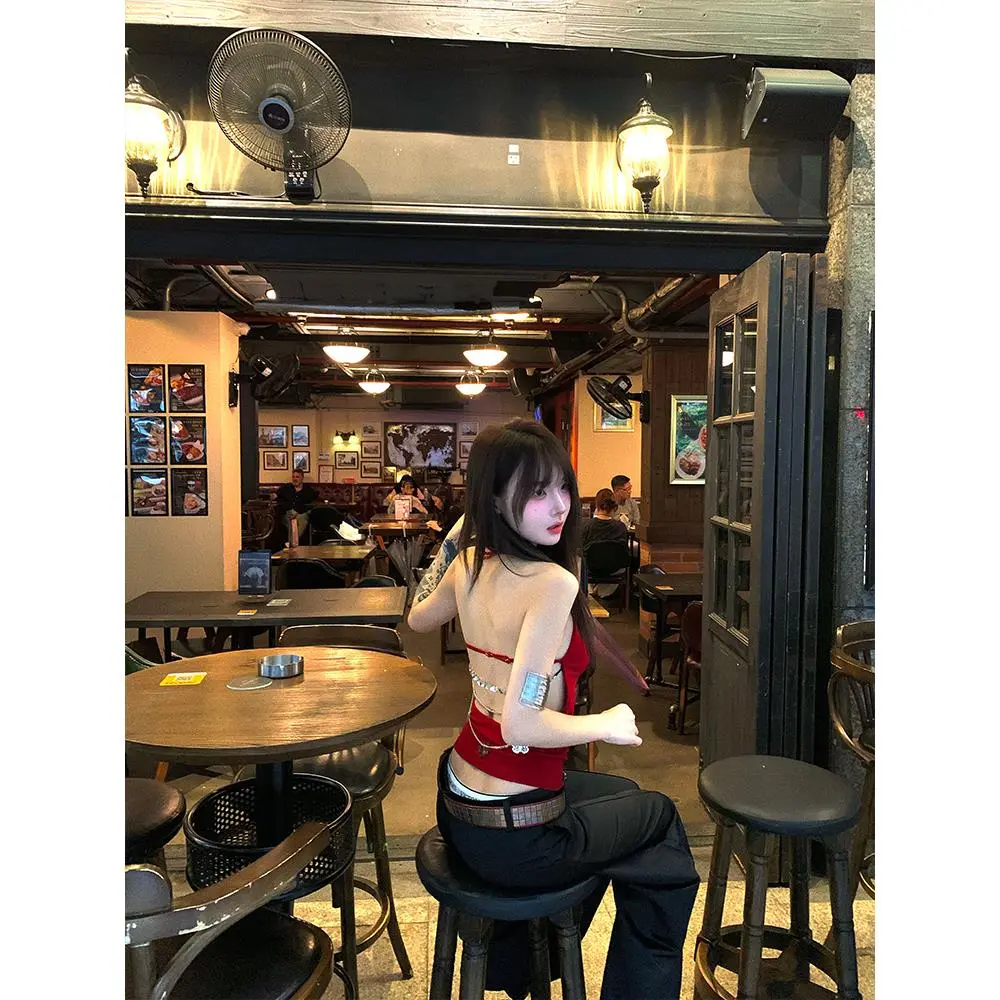 【夏日辣妹必备】红色草莓挂脖吊带背⚡️