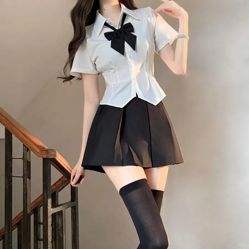 白色弹力显瘦jk衬衫+灰色纯欲辣妹百褶裙内搭衬衣