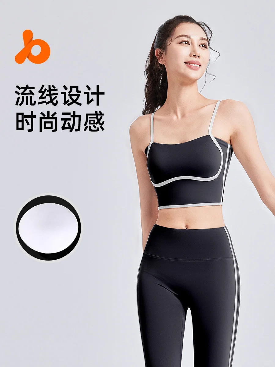 吴艳妮式硬气!瑜伽服也能实力说话?