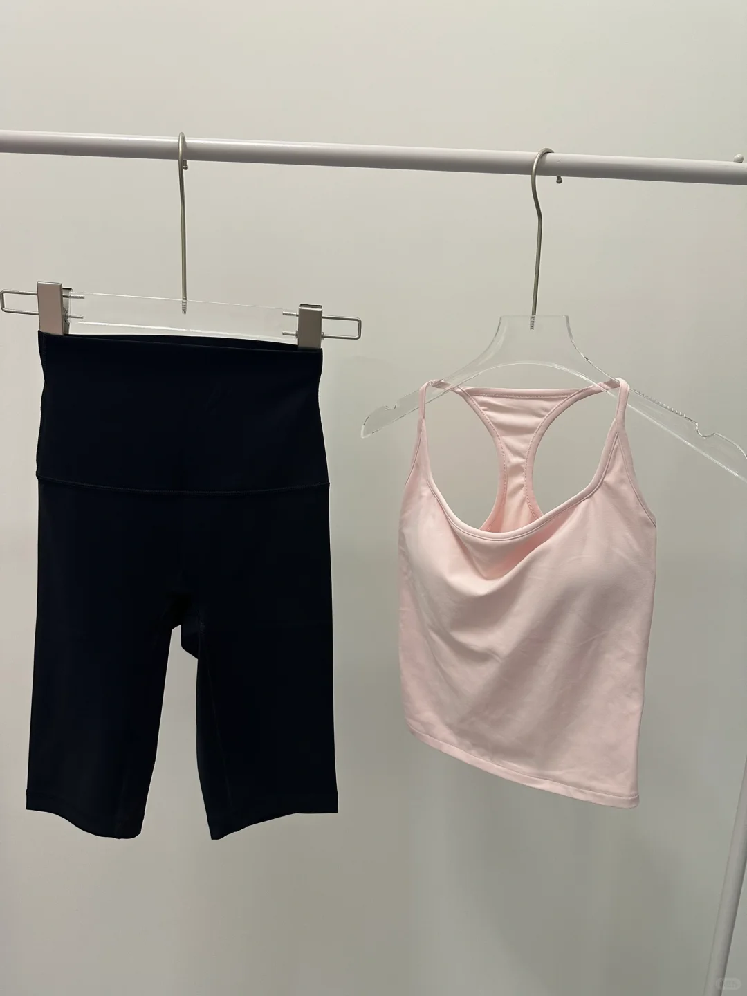 瑜伽服套装新宠? 穿上不想脱系列