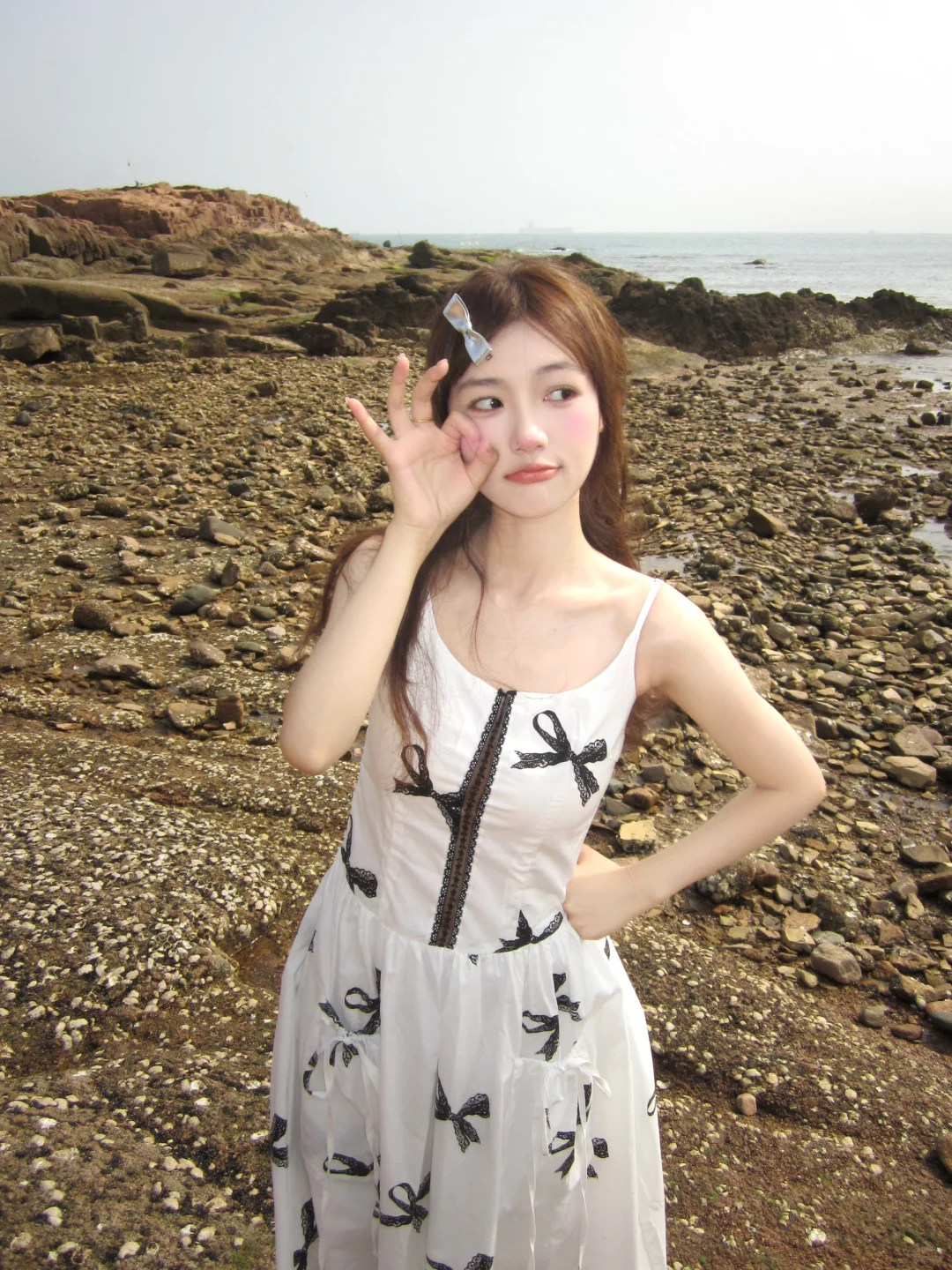 海边拍照姿势合集? ⋆.˚ ?⋆.˚