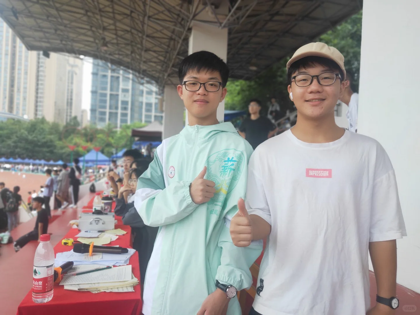 柳高穿衣自由,发型自由!