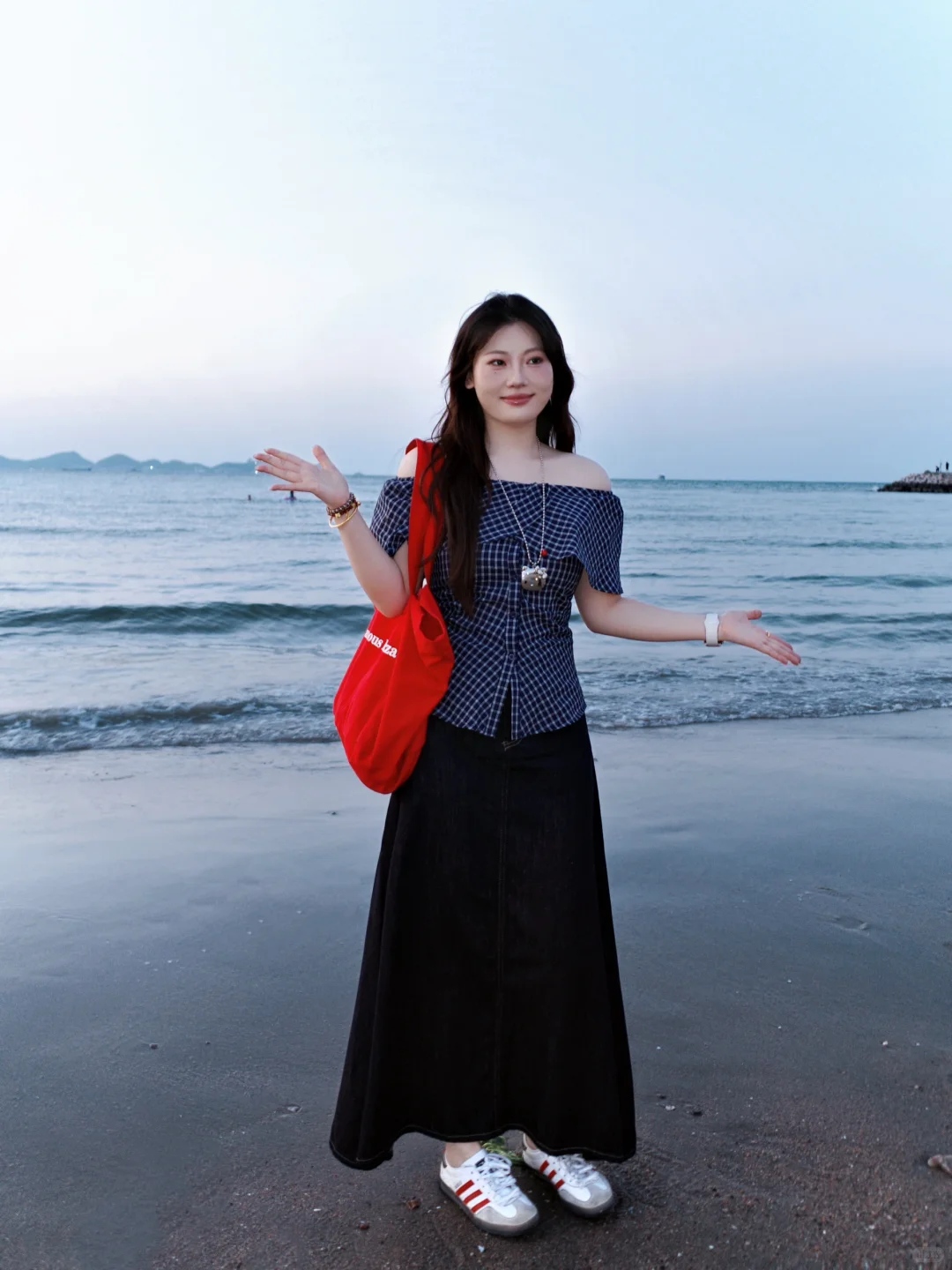 172/150 ootd｜海边的氛围感拍照姿势?