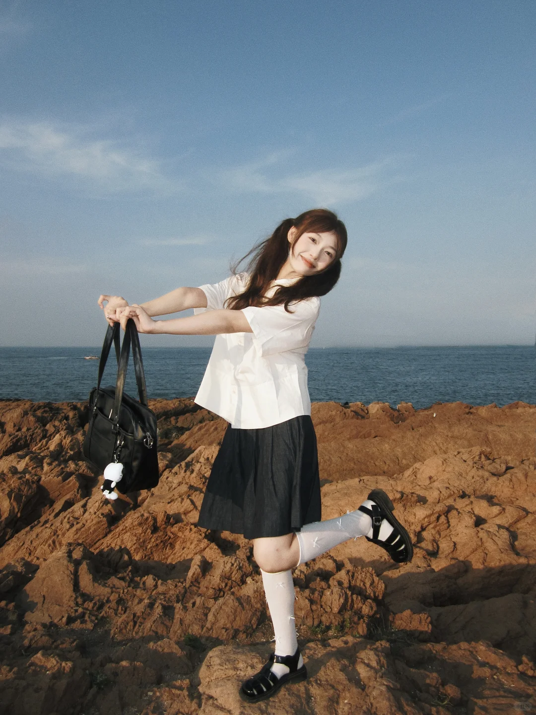 海边拍照姿势合集? ⋆.˚ ?⋆.˚