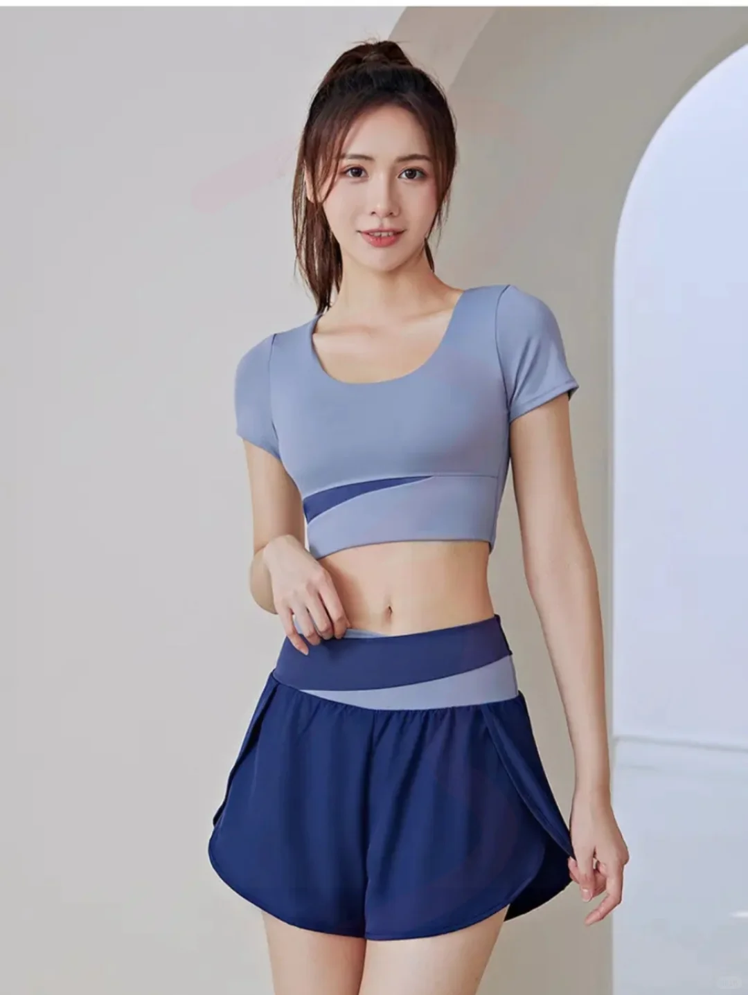 瑜伽服界的“氛围美人”✨