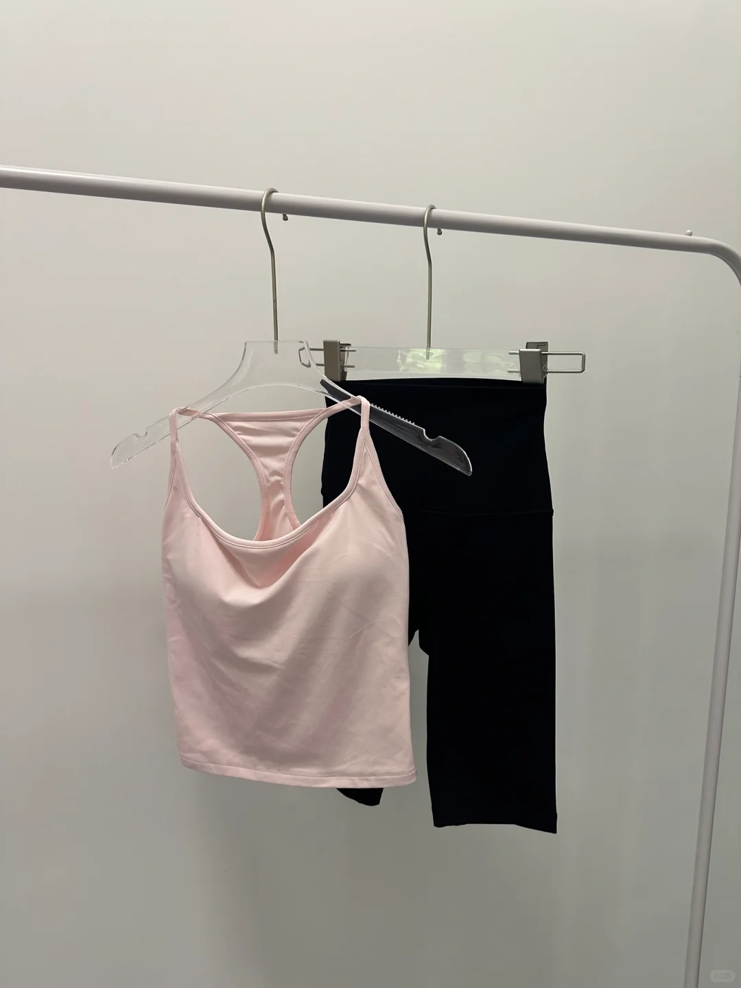 瑜伽服套装新宠? 穿上不想脱系列