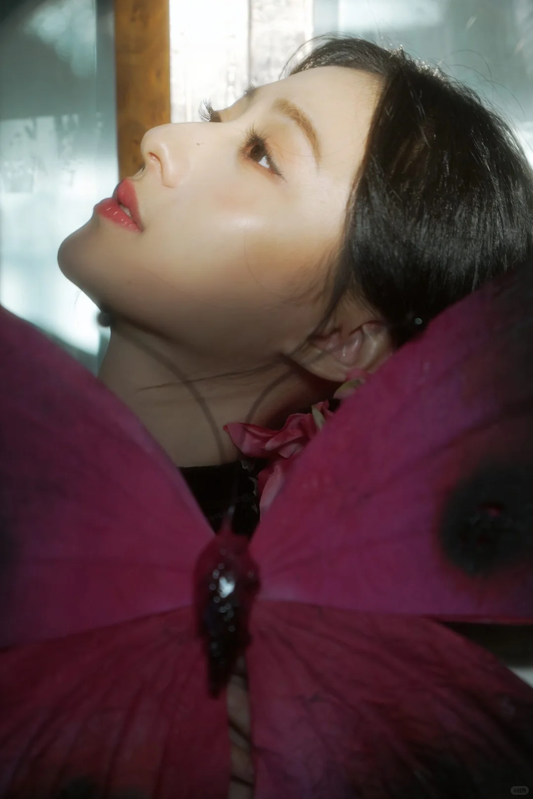 胡连馨真的从头美到脚，不愧是旗袍之躯?