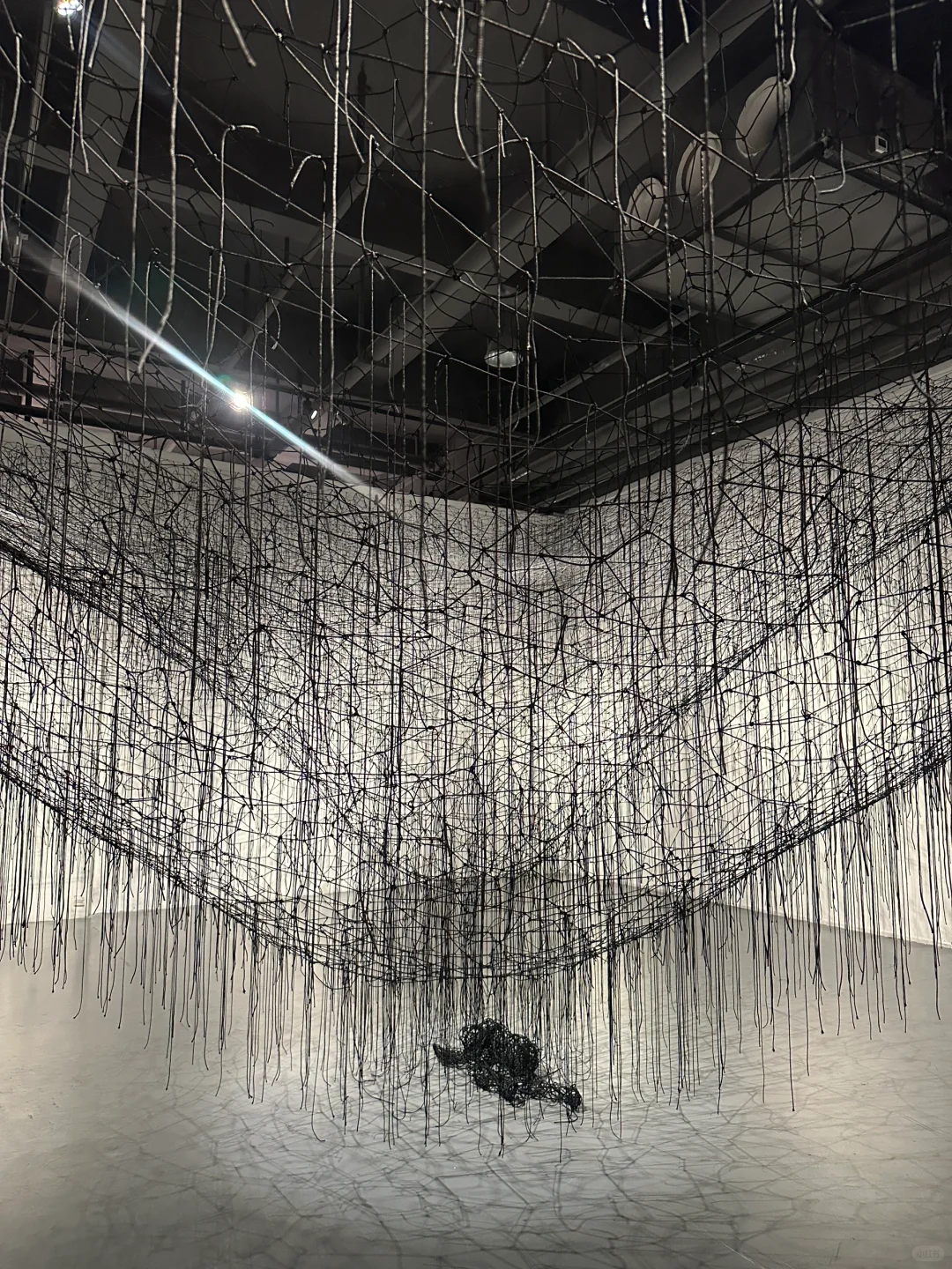 深圳爆?震撼展|盐田千春—?「命运的边缘」