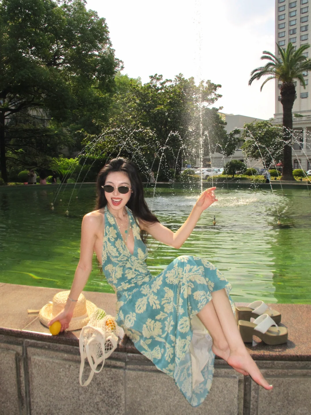 精心打扮怎么了？我只知道自信美丽！