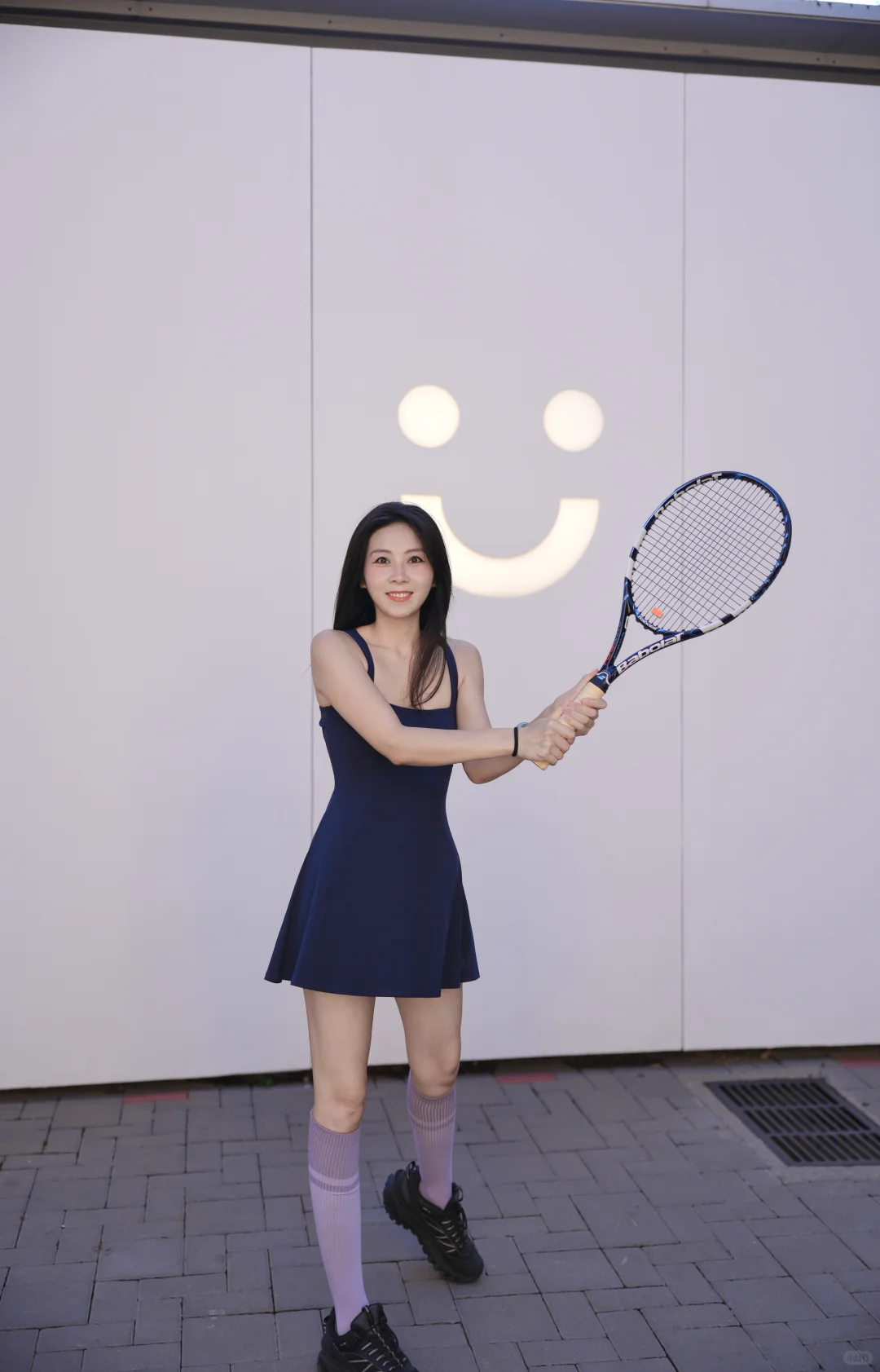 网瘾少女穿瑜伽服?来打球?啦
