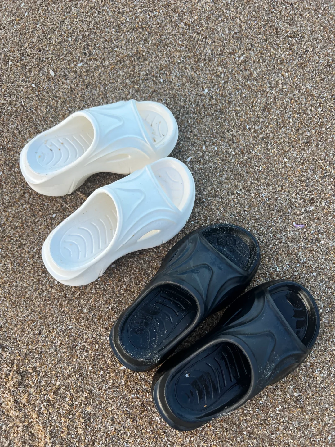 小个子穿搭分享?轻松暴走三亚拖鞋?不踩雷