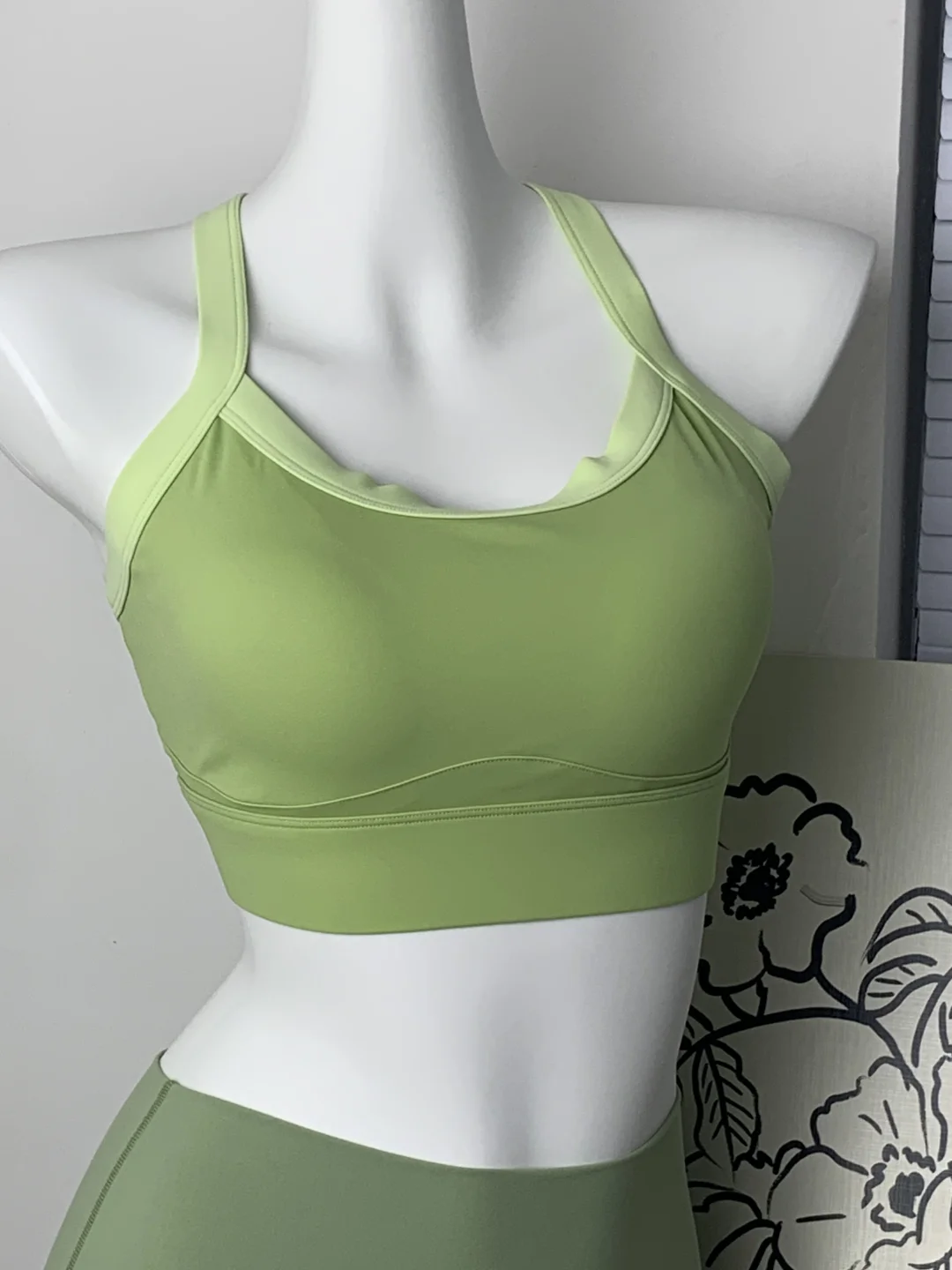 被追问爆的抹茶绿瑜伽服！ 才50+?