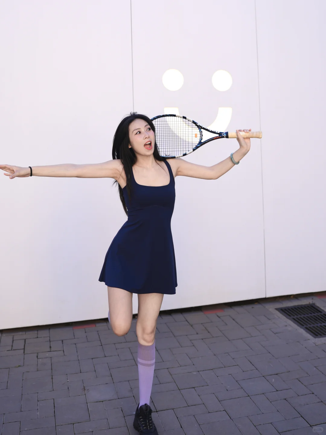 网瘾少女穿瑜伽服?来打球?啦