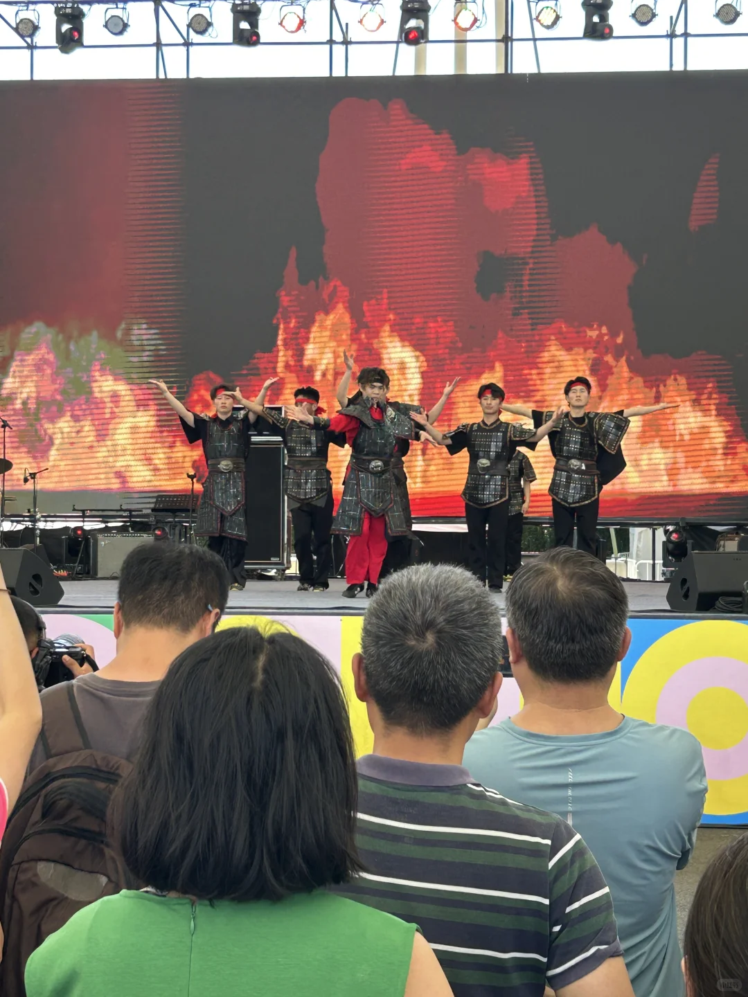 薅羊毛~各种免费品尝免费红酒!表演太精彩