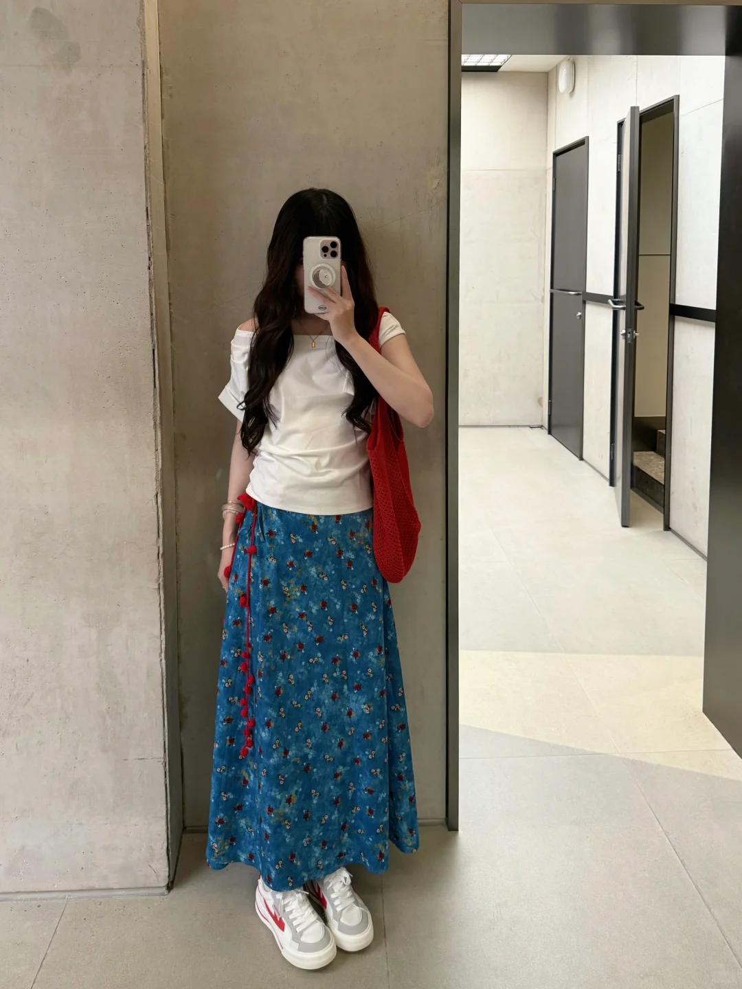 ??泰兰德少女