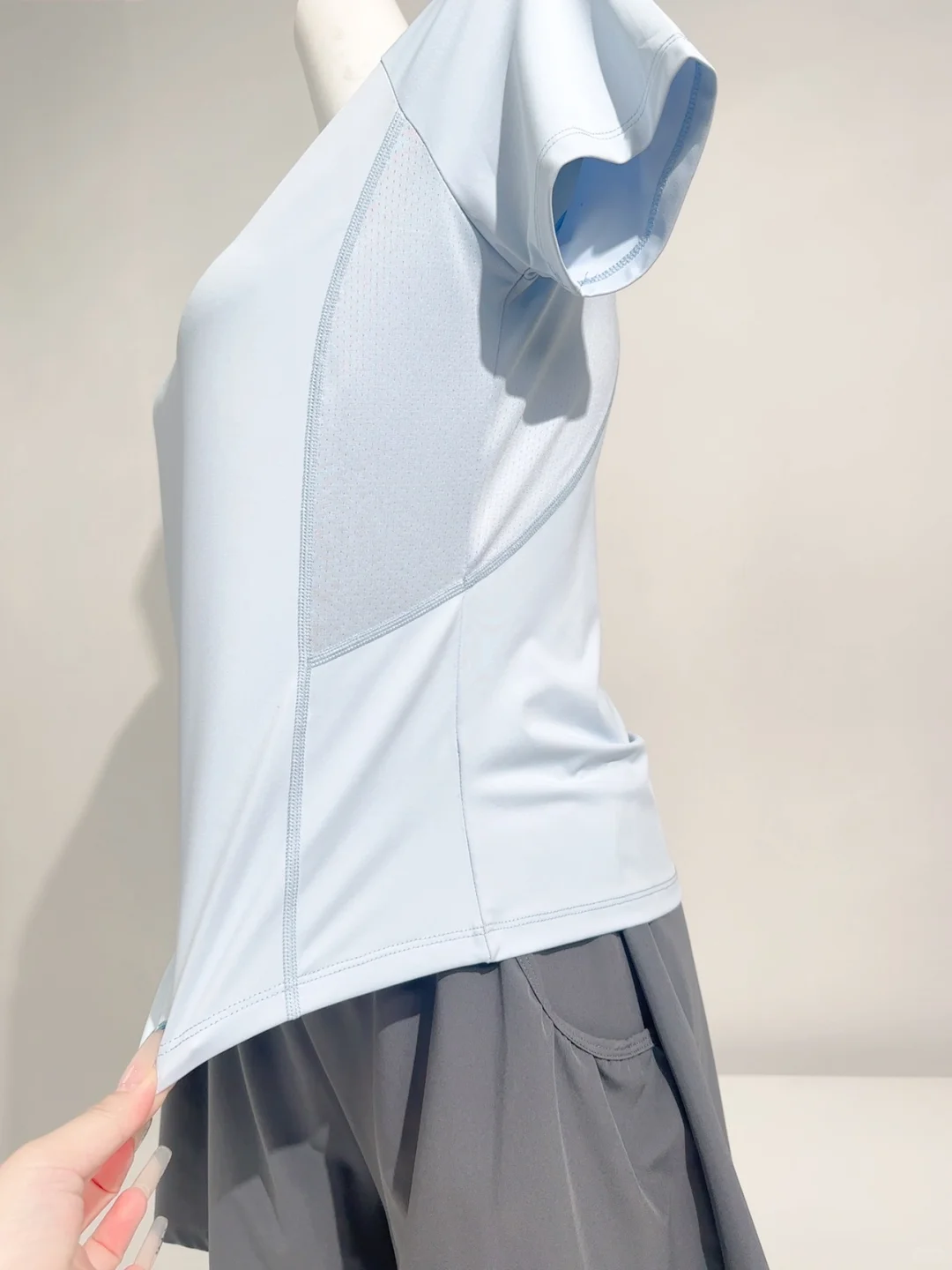 ???29?瑜伽服！后背有呼吸孔的瑜伽服‼️