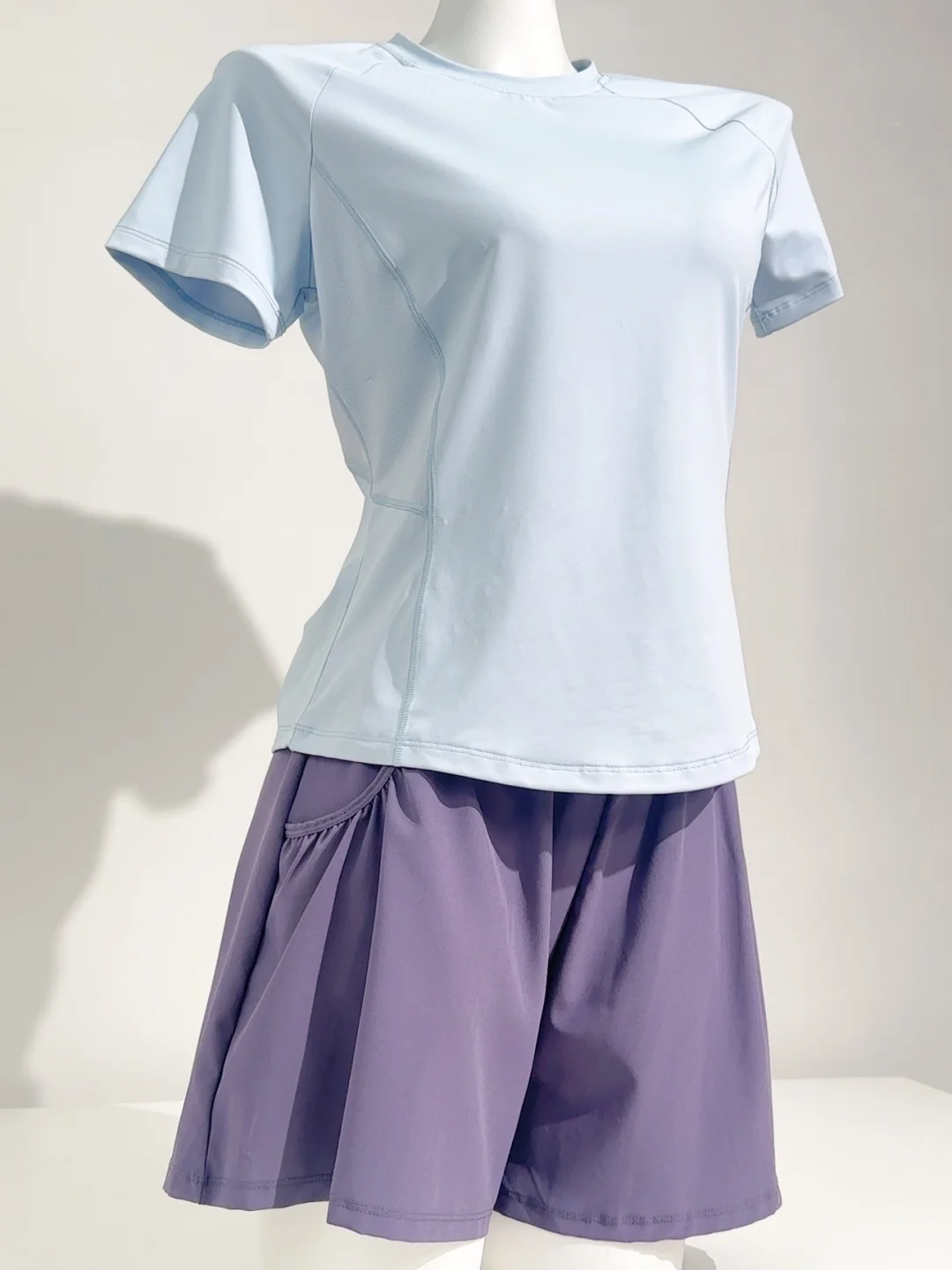 ???29?瑜伽服！后背有呼吸孔的瑜伽服‼️