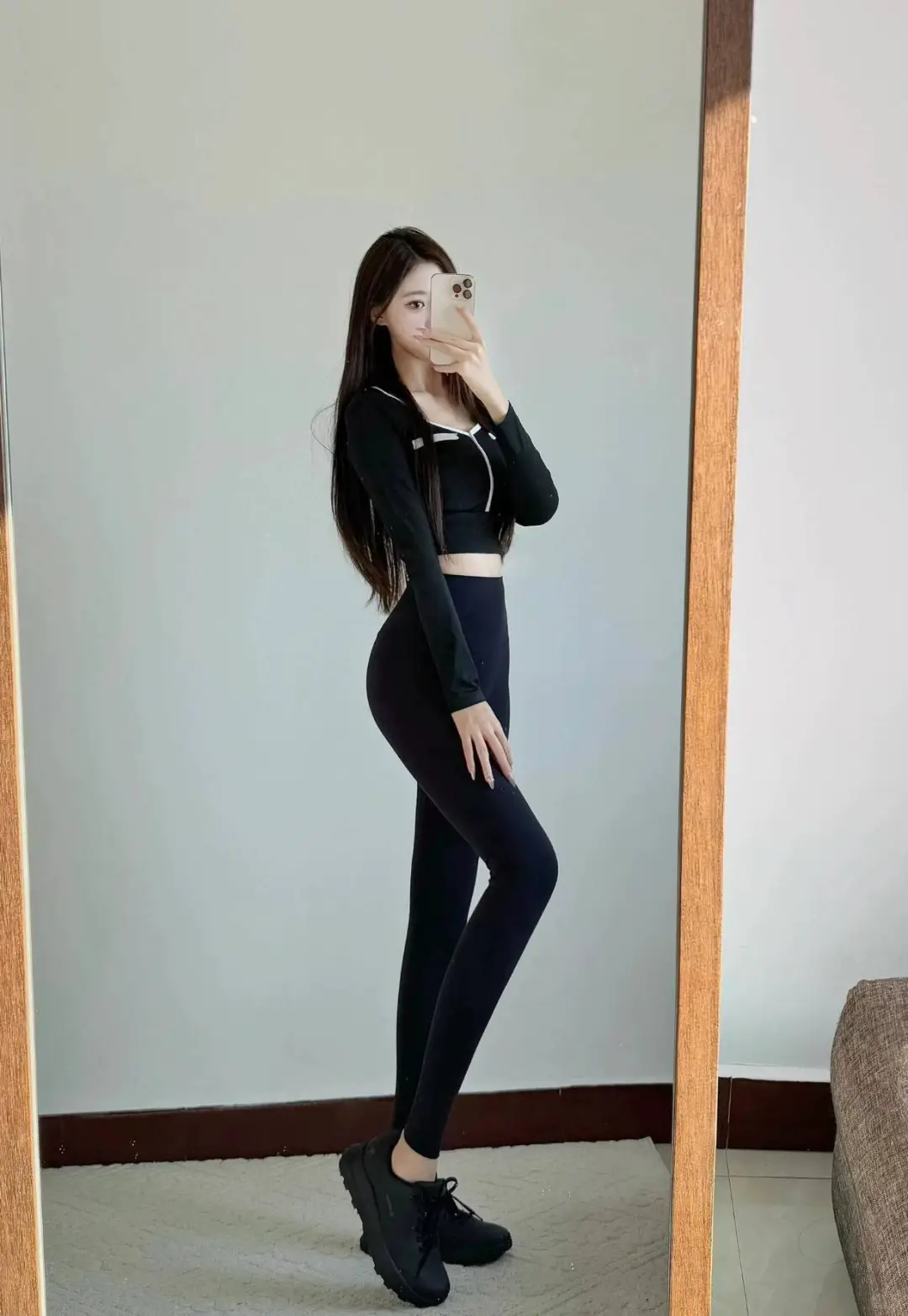 健身搭子：瑜伽裤➕运动上衣