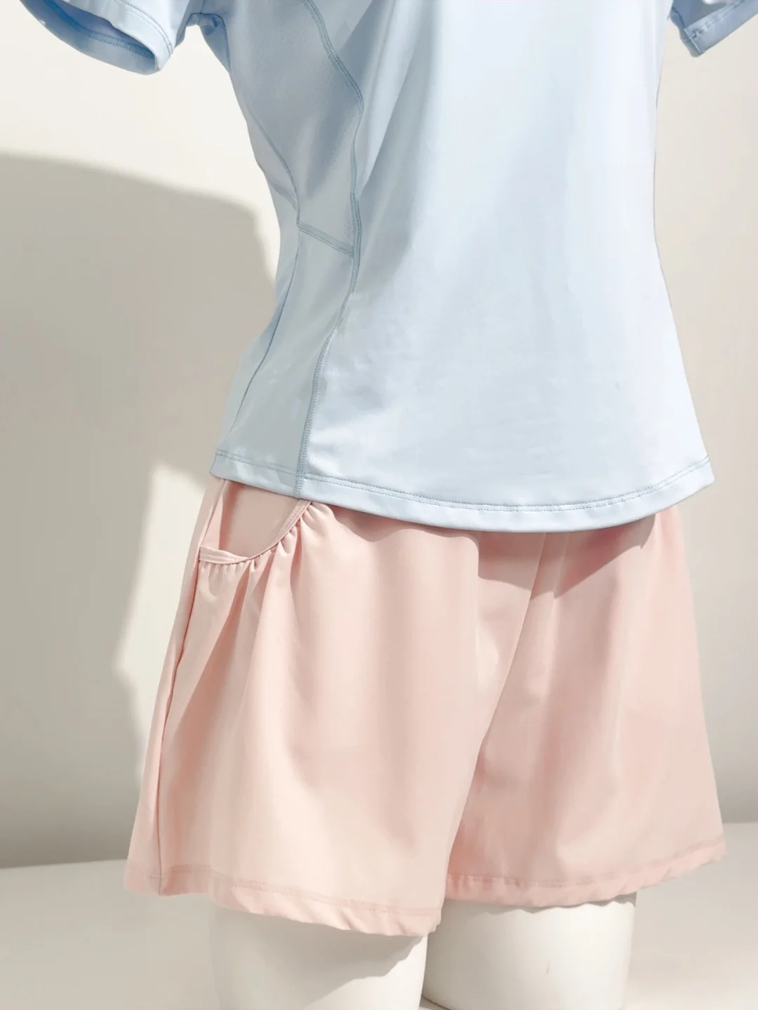 ???29?瑜伽服！后背有呼吸孔的瑜伽服‼️