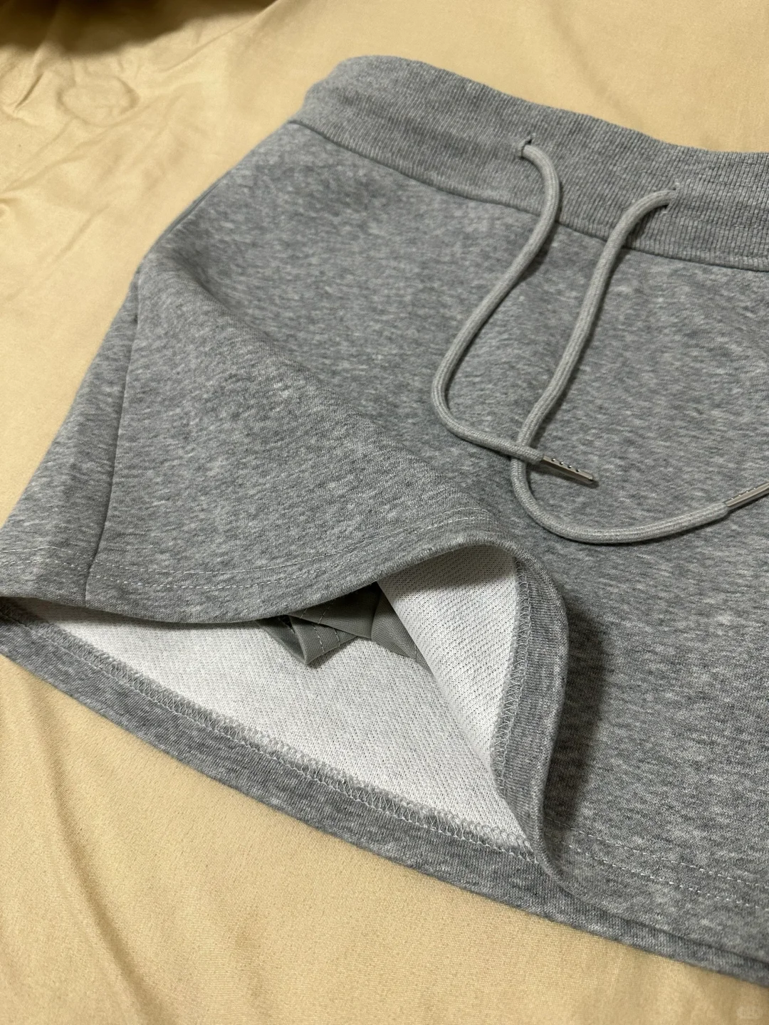 Pdd瑜伽服➕灰色短裙，平价穿搭分享