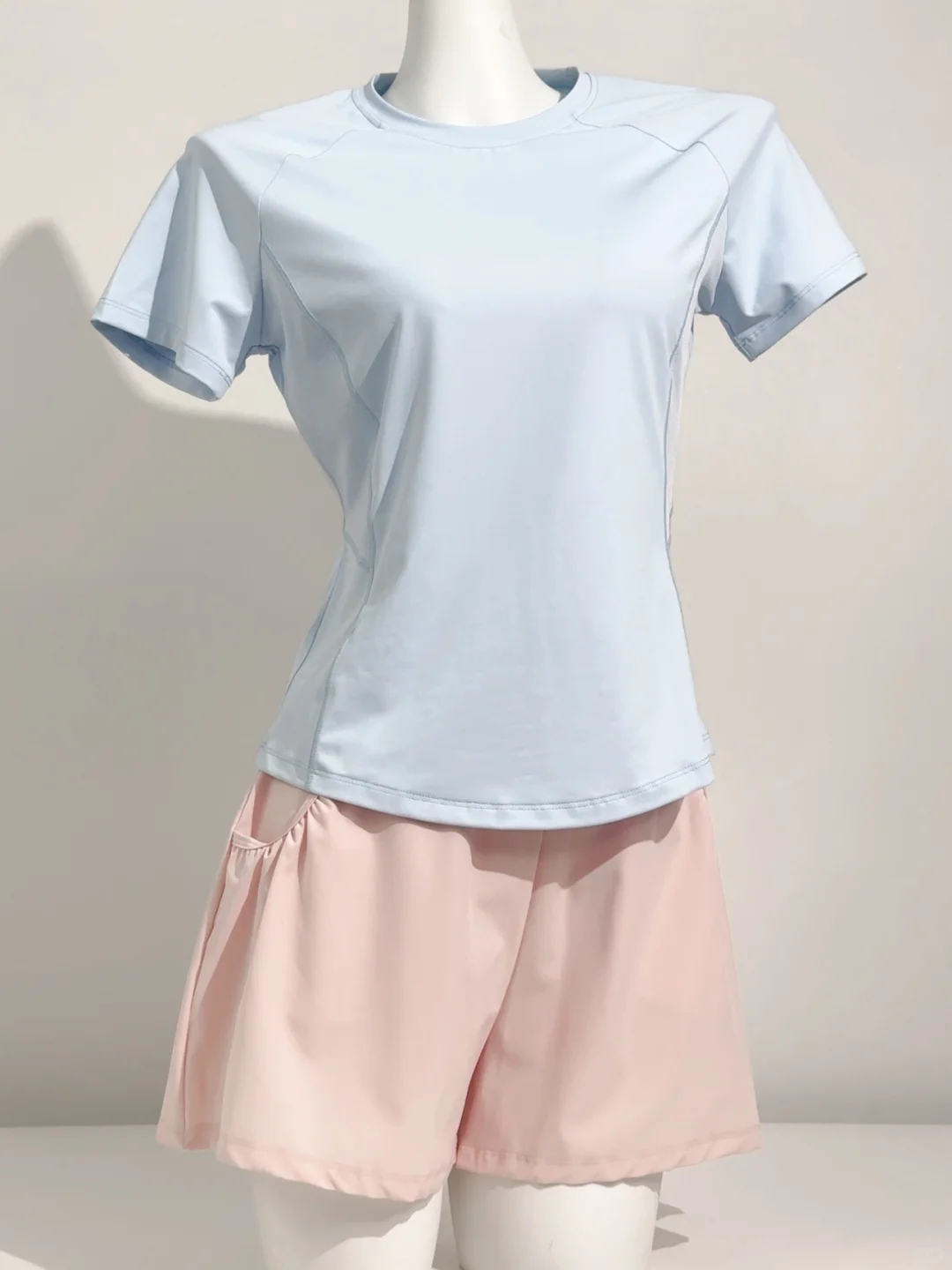 ???29?瑜伽服！后背有呼吸孔的瑜伽服‼️