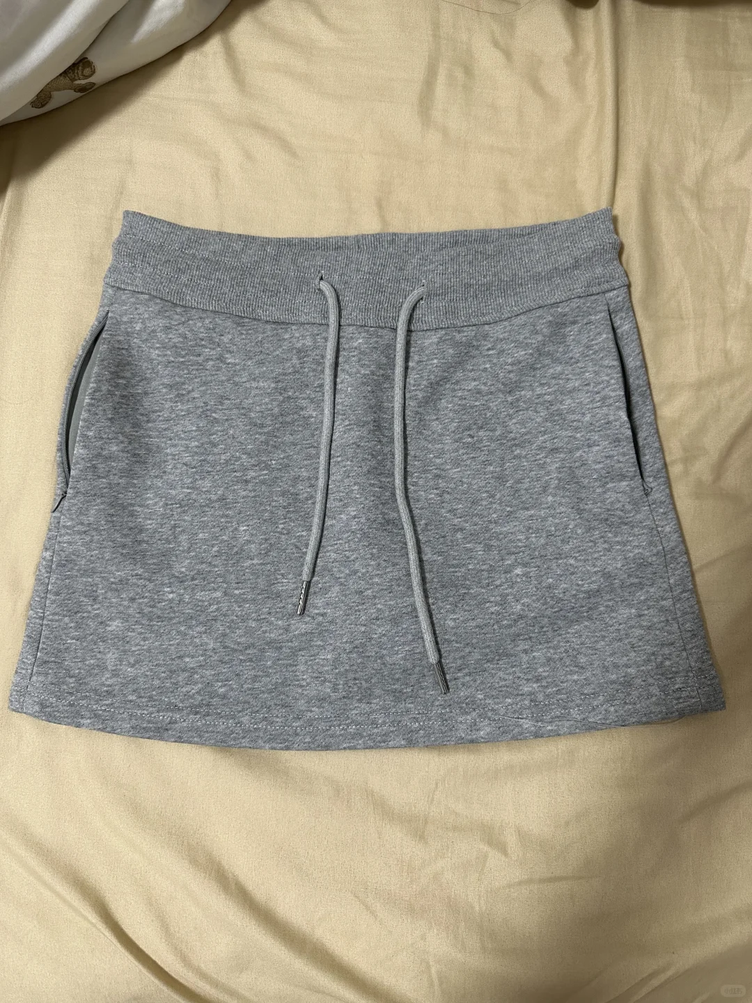 Pdd瑜伽服➕灰色短裙，平价穿搭分享