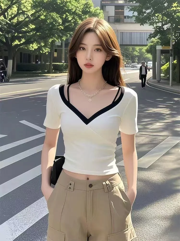 辣妹风撞色T！纯欲感拉满?