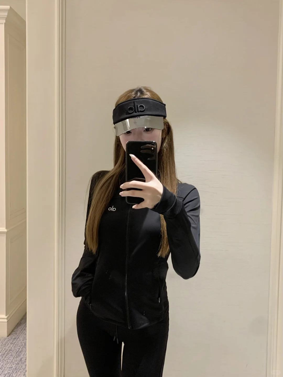 Alo瑜伽服