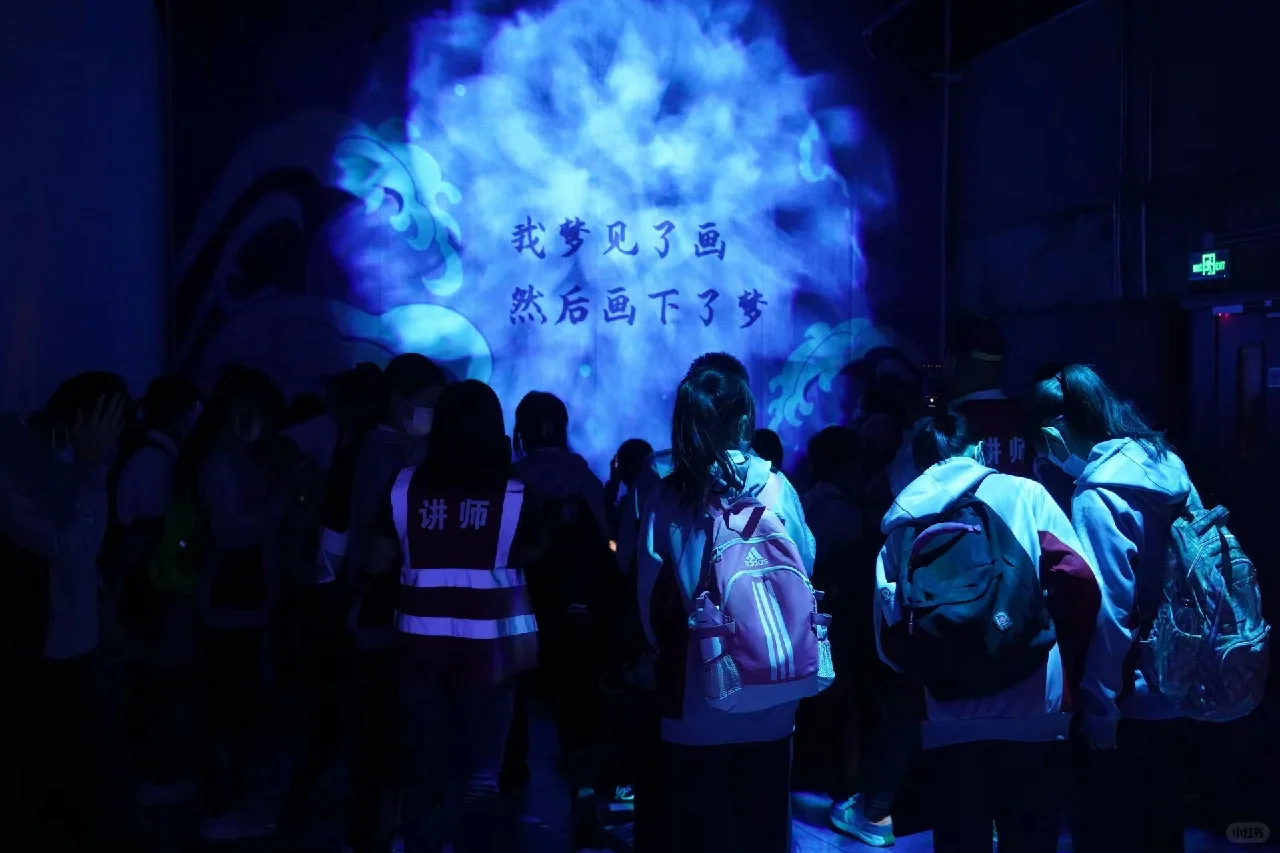 京西朋友看过来，打卡首钢园区的绝美光影
