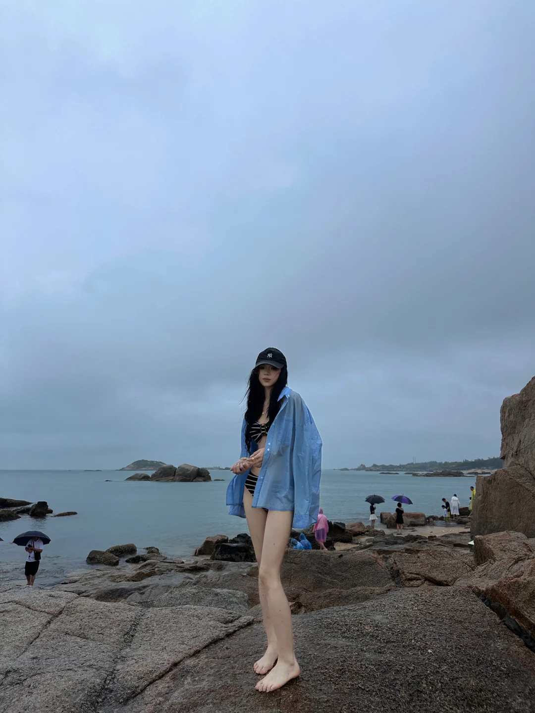 存一些海边拍照姿势（阴天版）