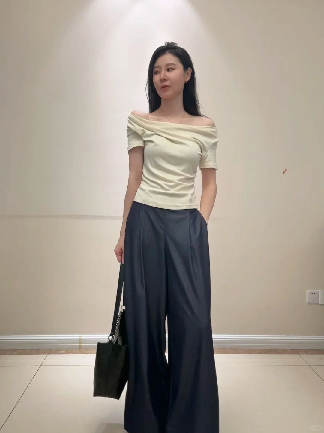 一字肩穿衣自由