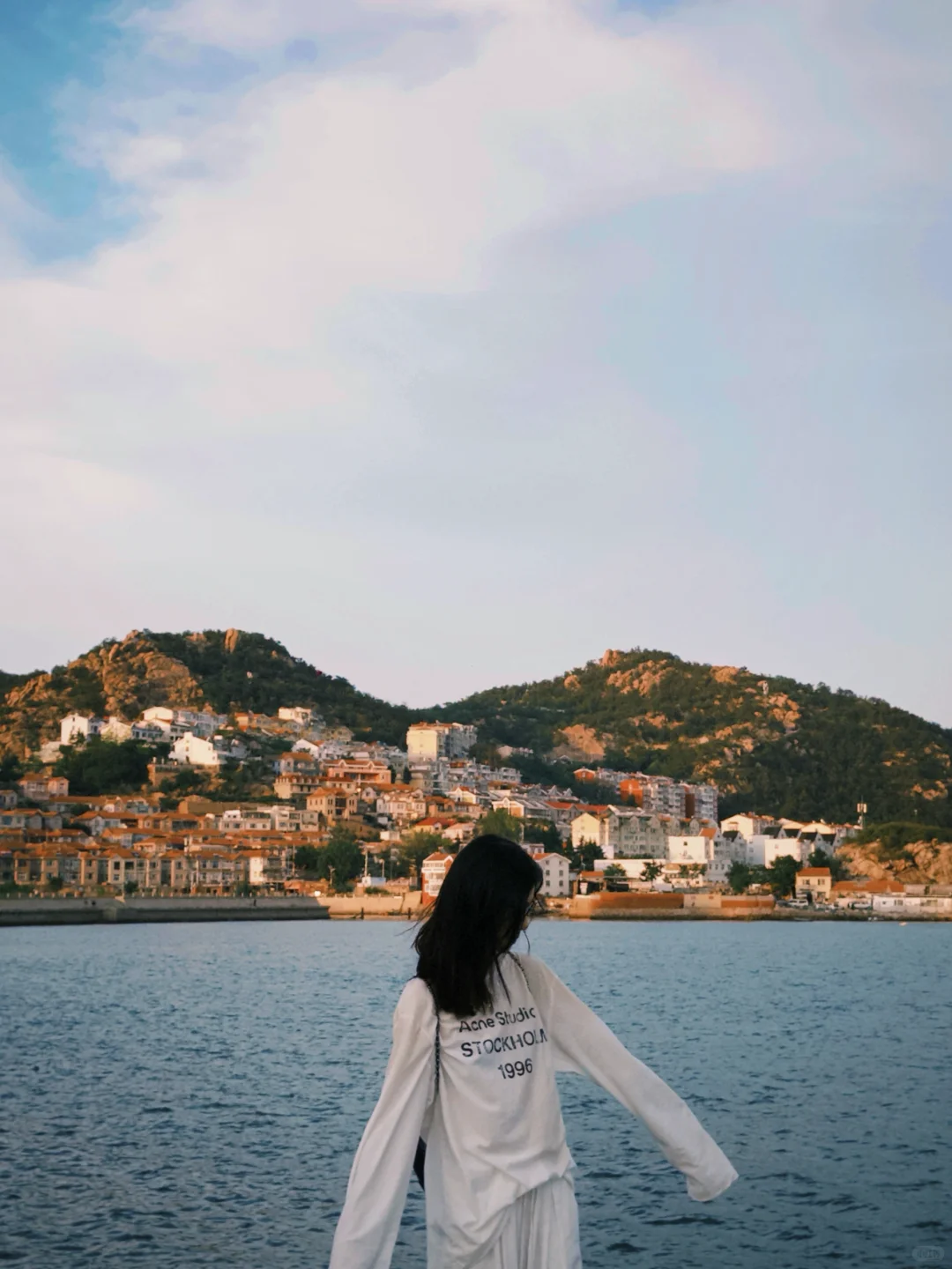 OOTD | 彩色岛屿旅行穿搭?