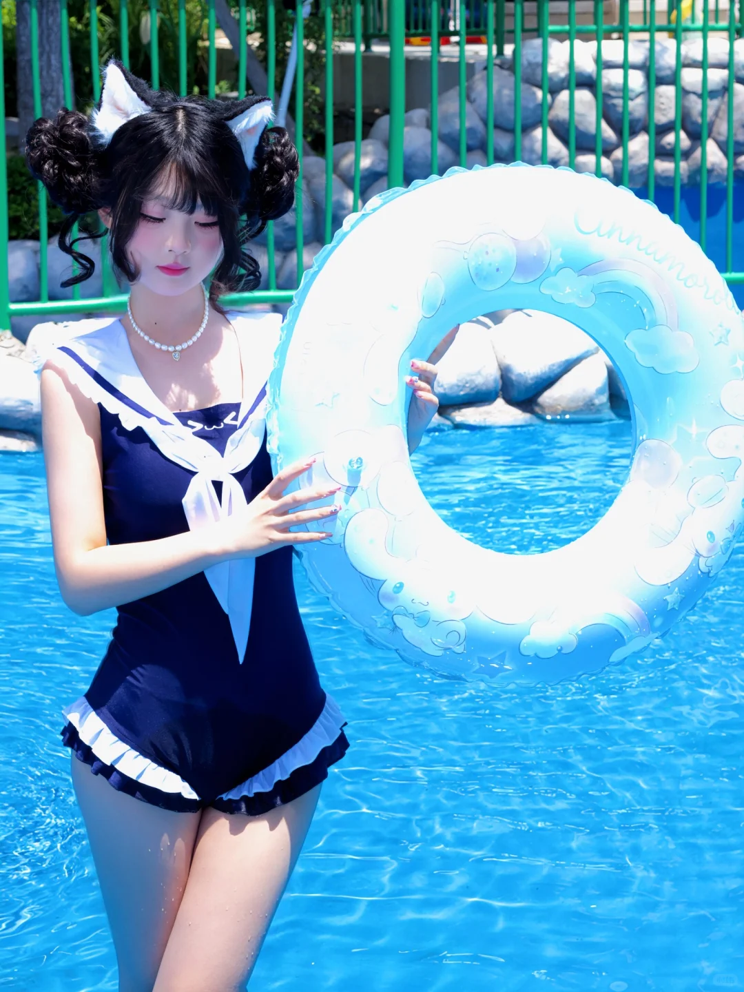 包出片的水手服泳装