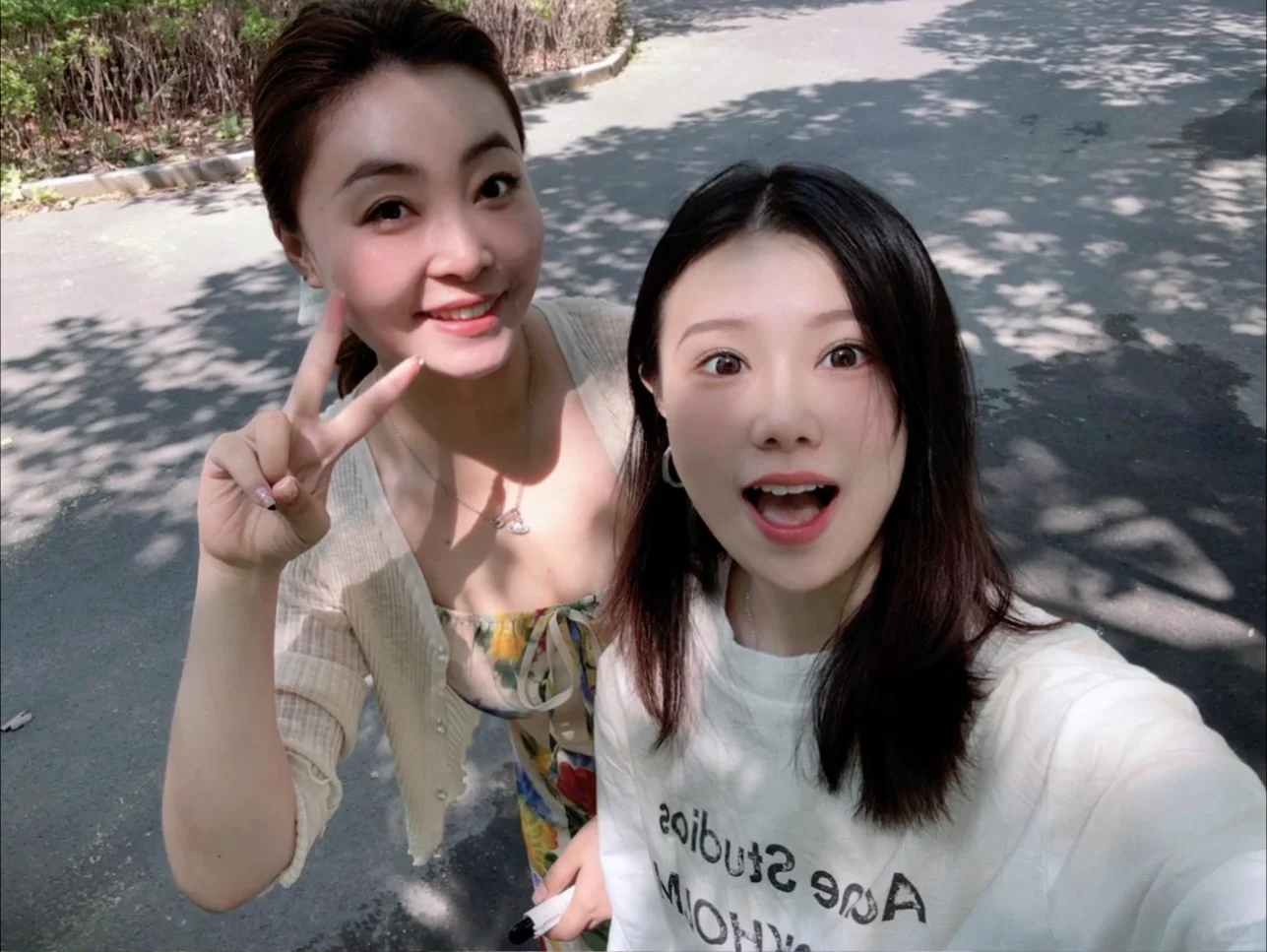 OOTD | 彩色岛屿旅行穿搭?
