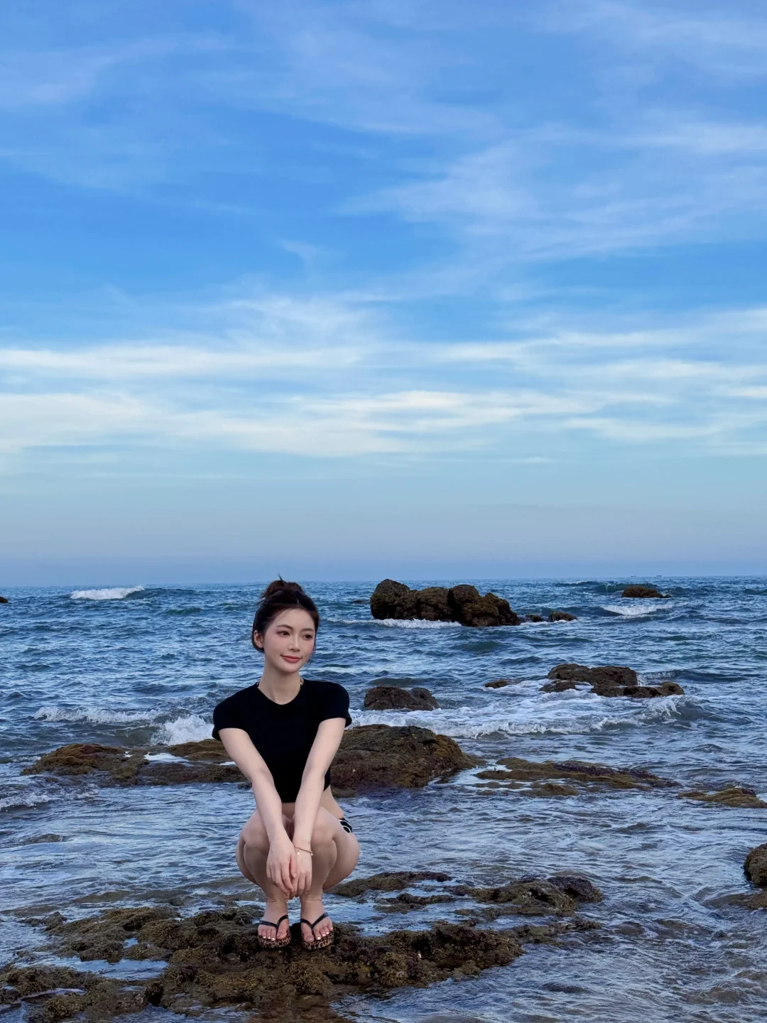 傍晚海风礁石?