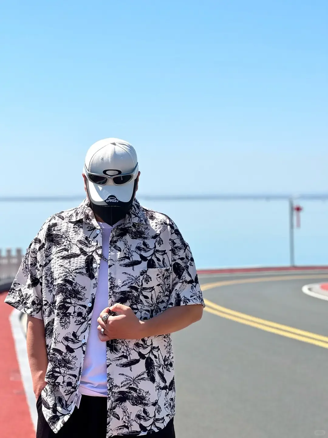 夏日海边度假穿搭?