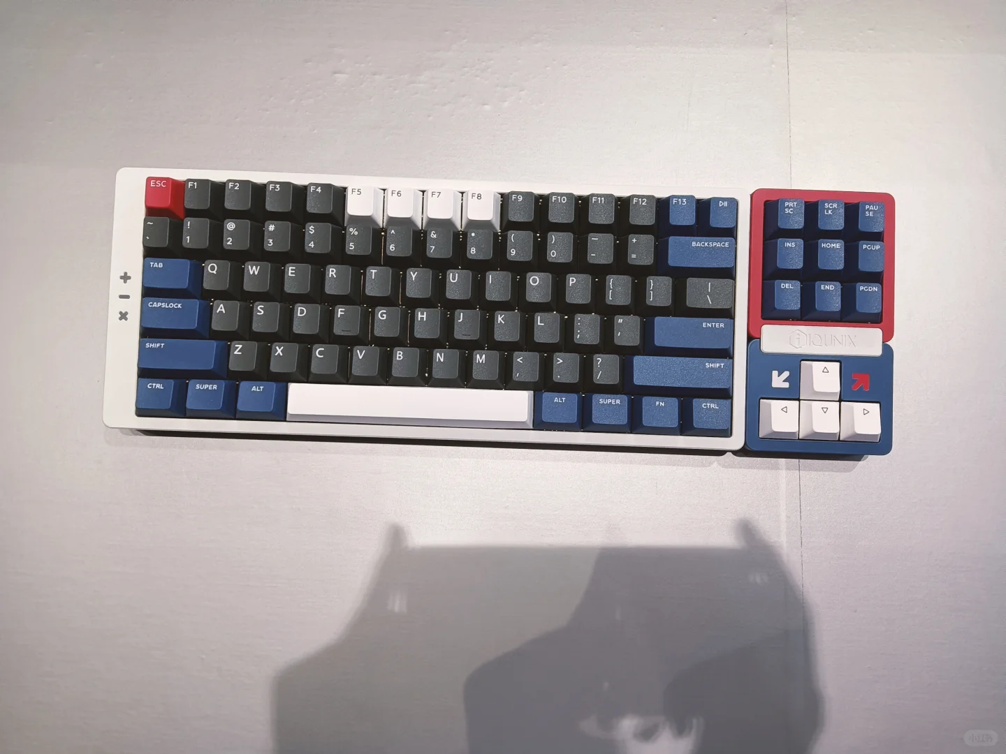 IQUNIX CJ 展