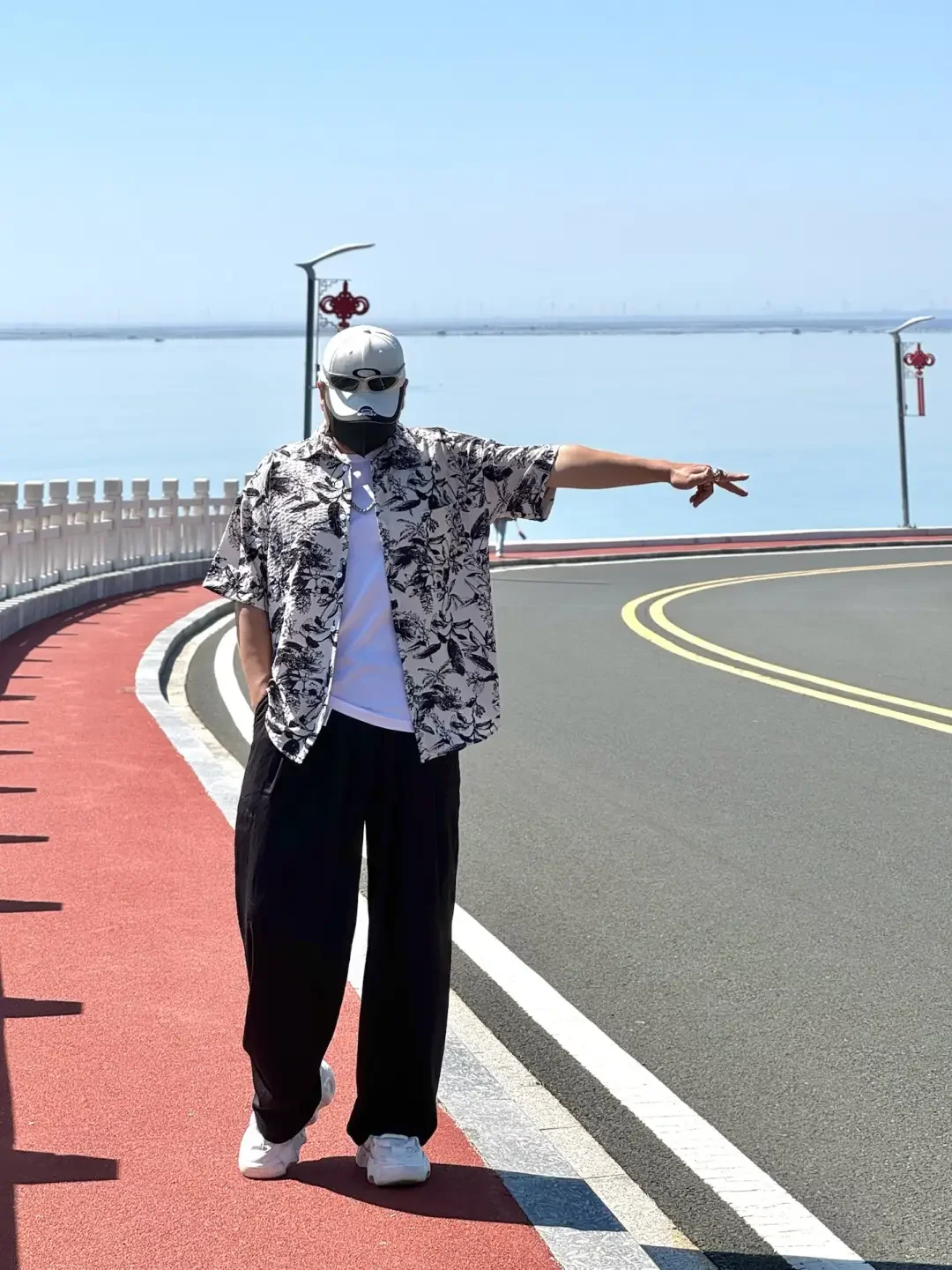 夏日海边度假穿搭?
