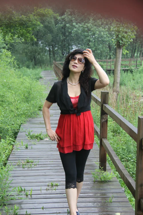 明日照 雾气消 浮云笑