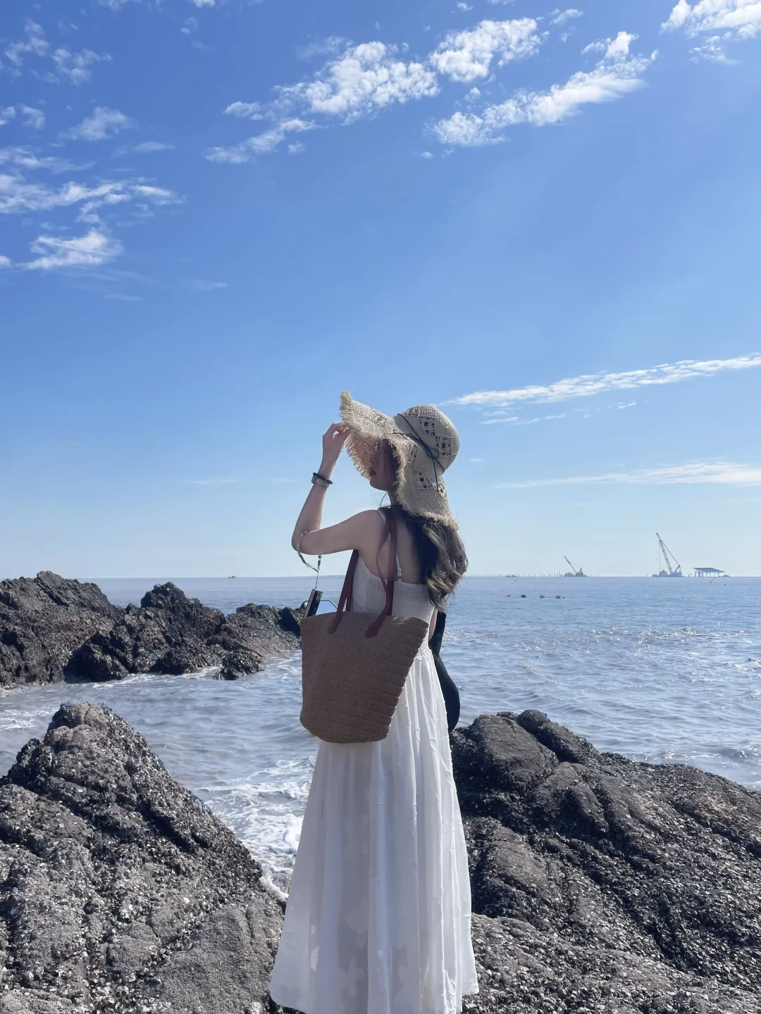 海边和白裙子的适配度?