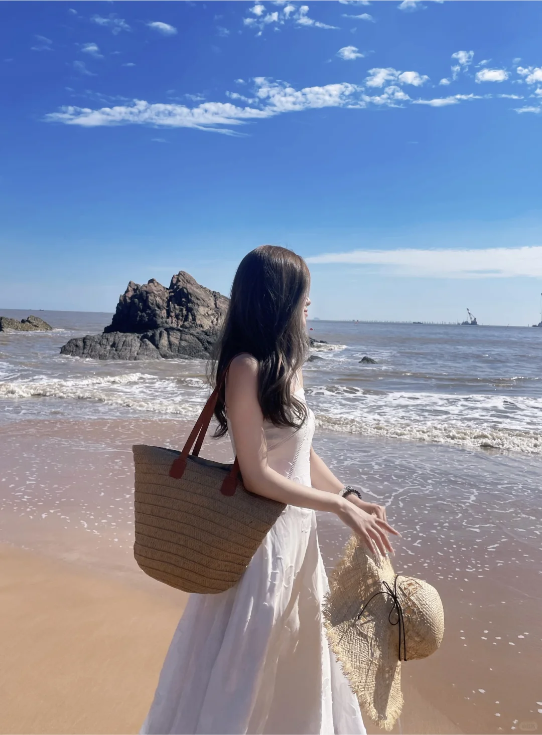 海边和白裙子的适配度?
