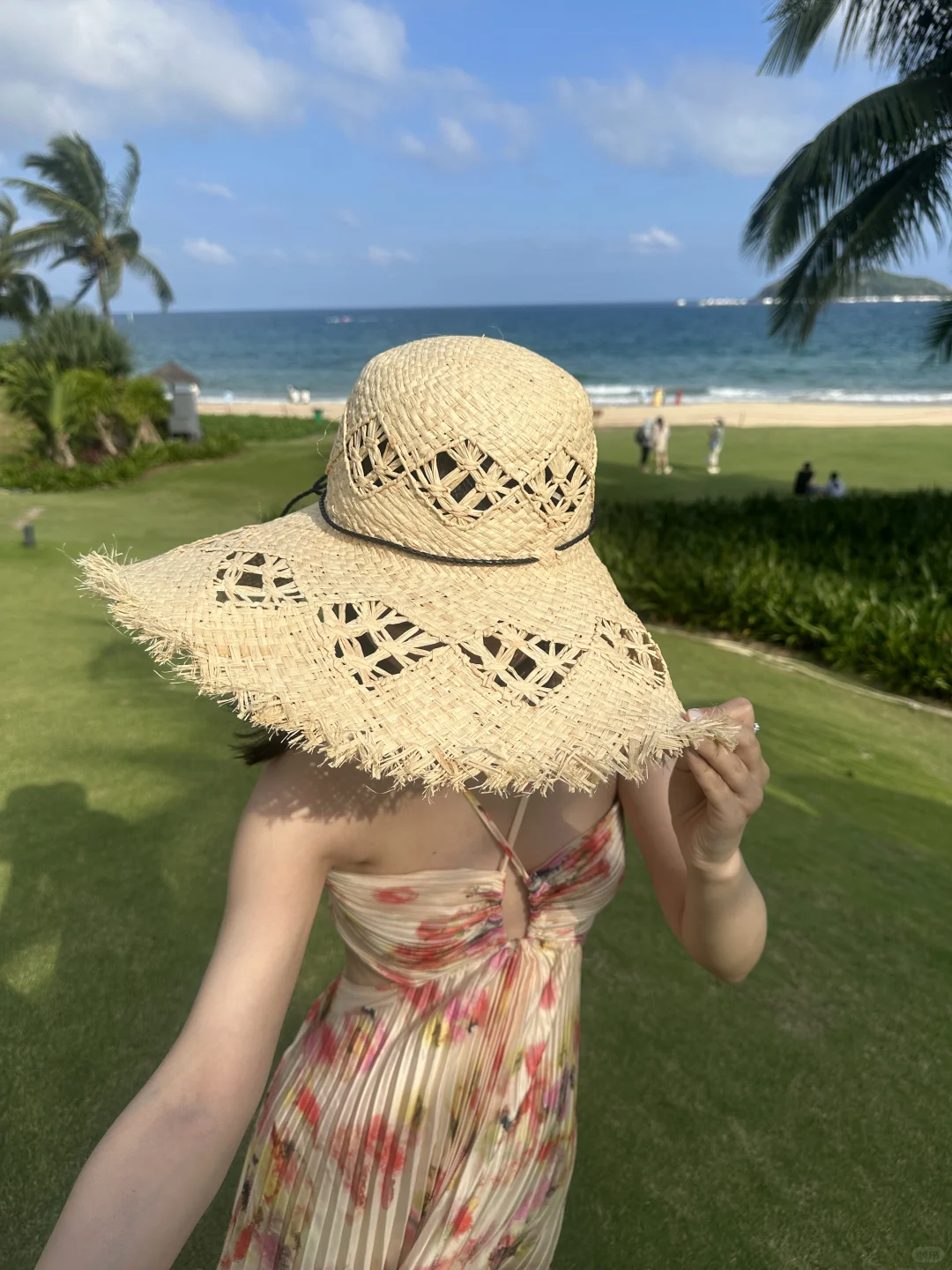 海边这么穿也太美了