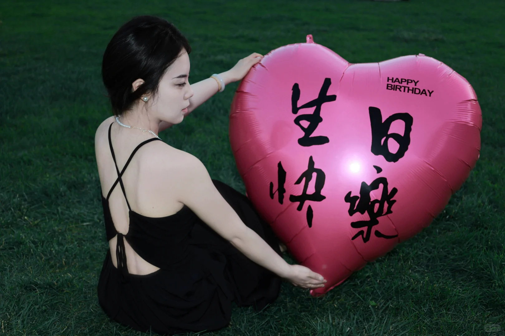 出海边次抛裙子?都只穿过一次。几乎全新