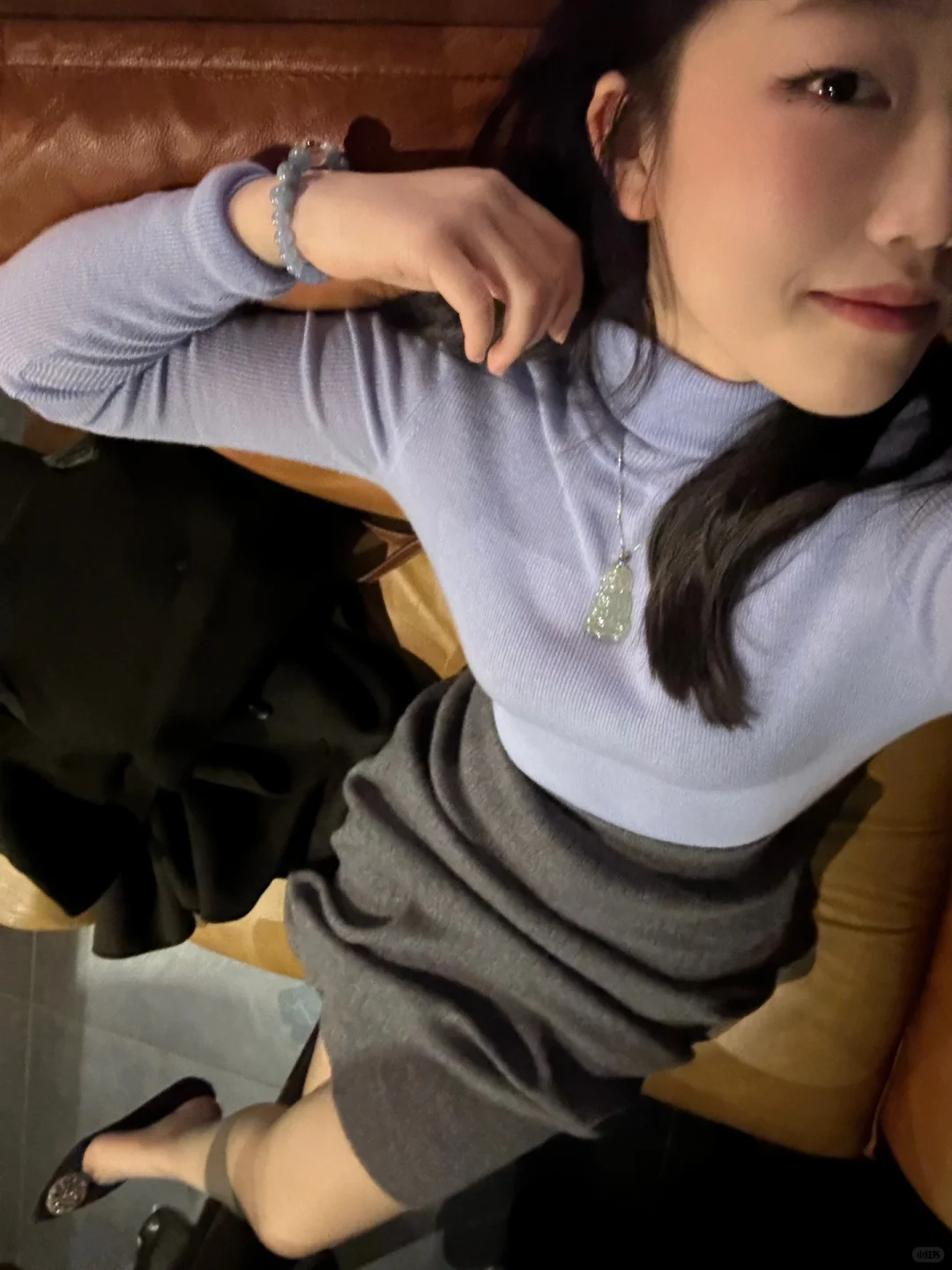 19岁但装熟女的一天