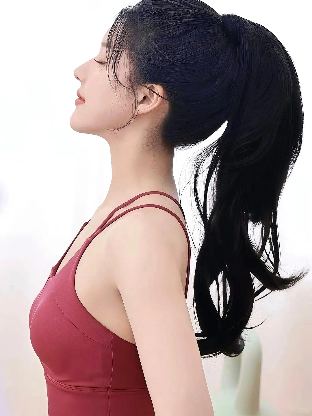 瑜伽服逐渐日常?来看看明星们的运动穿搭