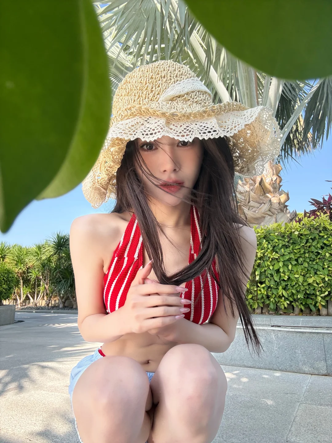 棕榈树下的度假感拍照姿势?
